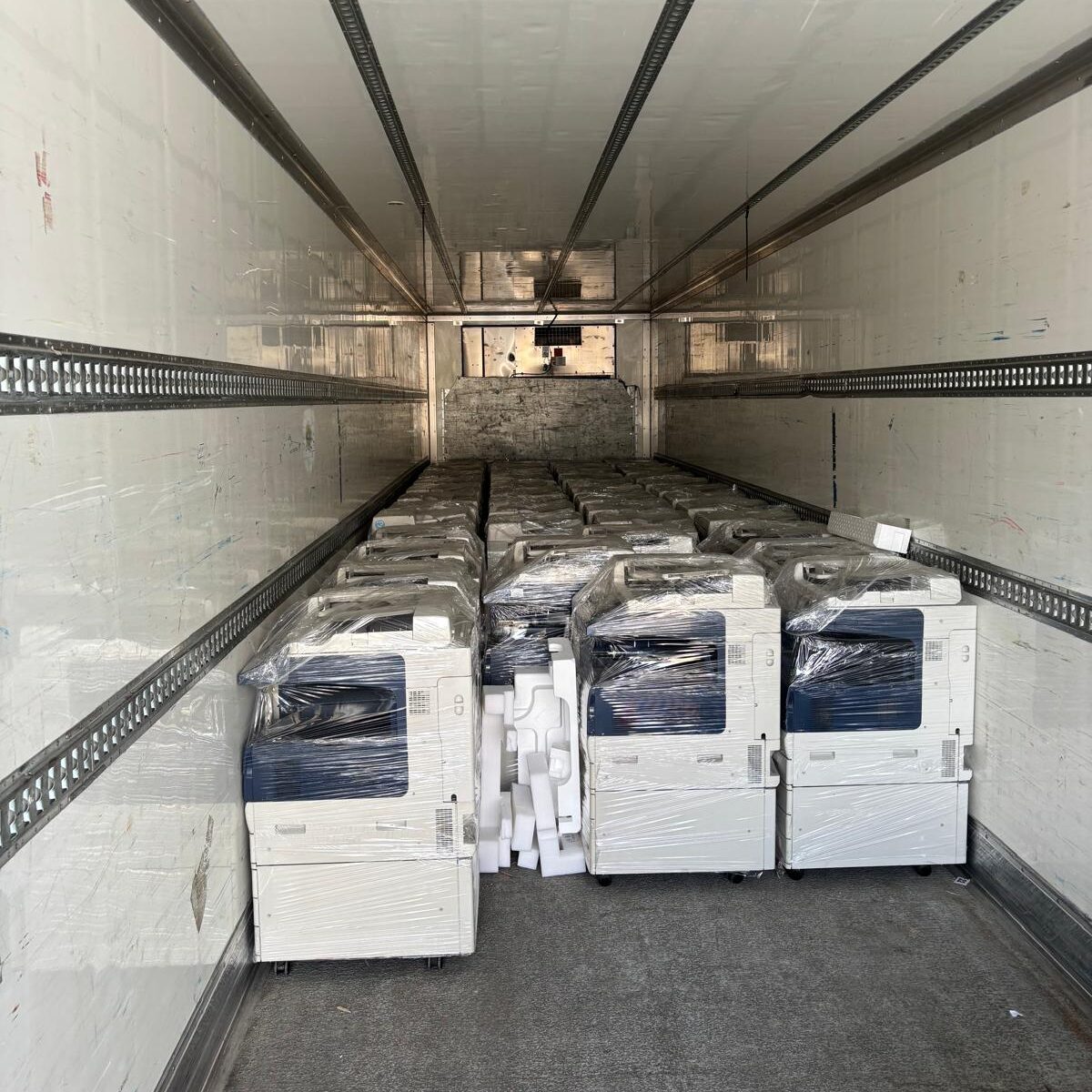 carga_descarga_contenedor_logistica